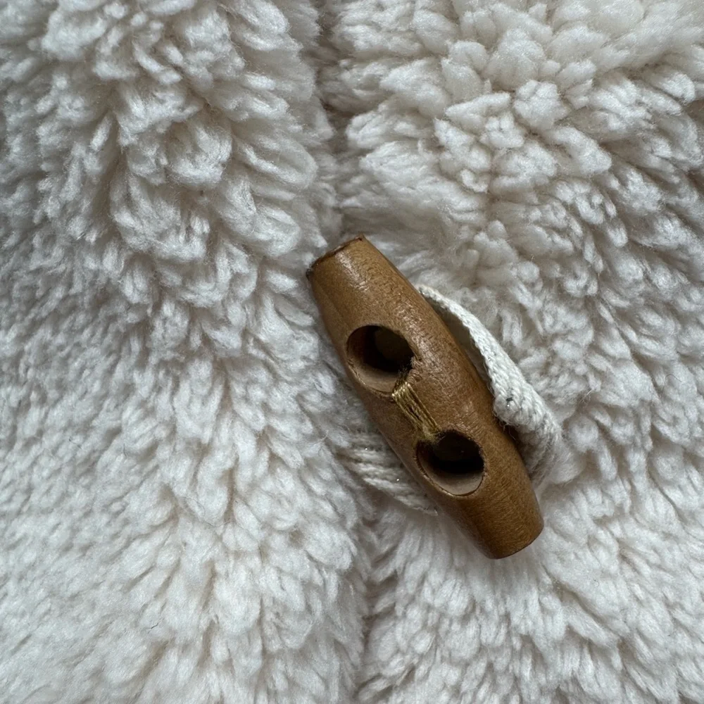 Cozy baby Cream Knit Hoodie Ivory sherpa Jacket Cardigan – Size 9 Months